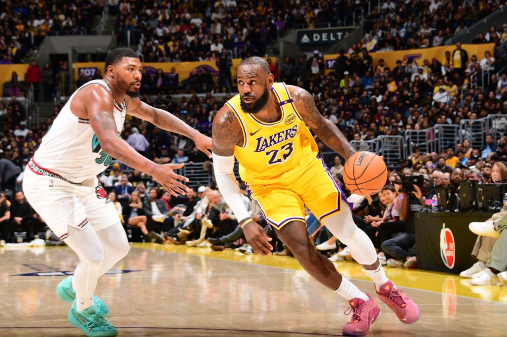 返总冠军竞 返总冠军竞