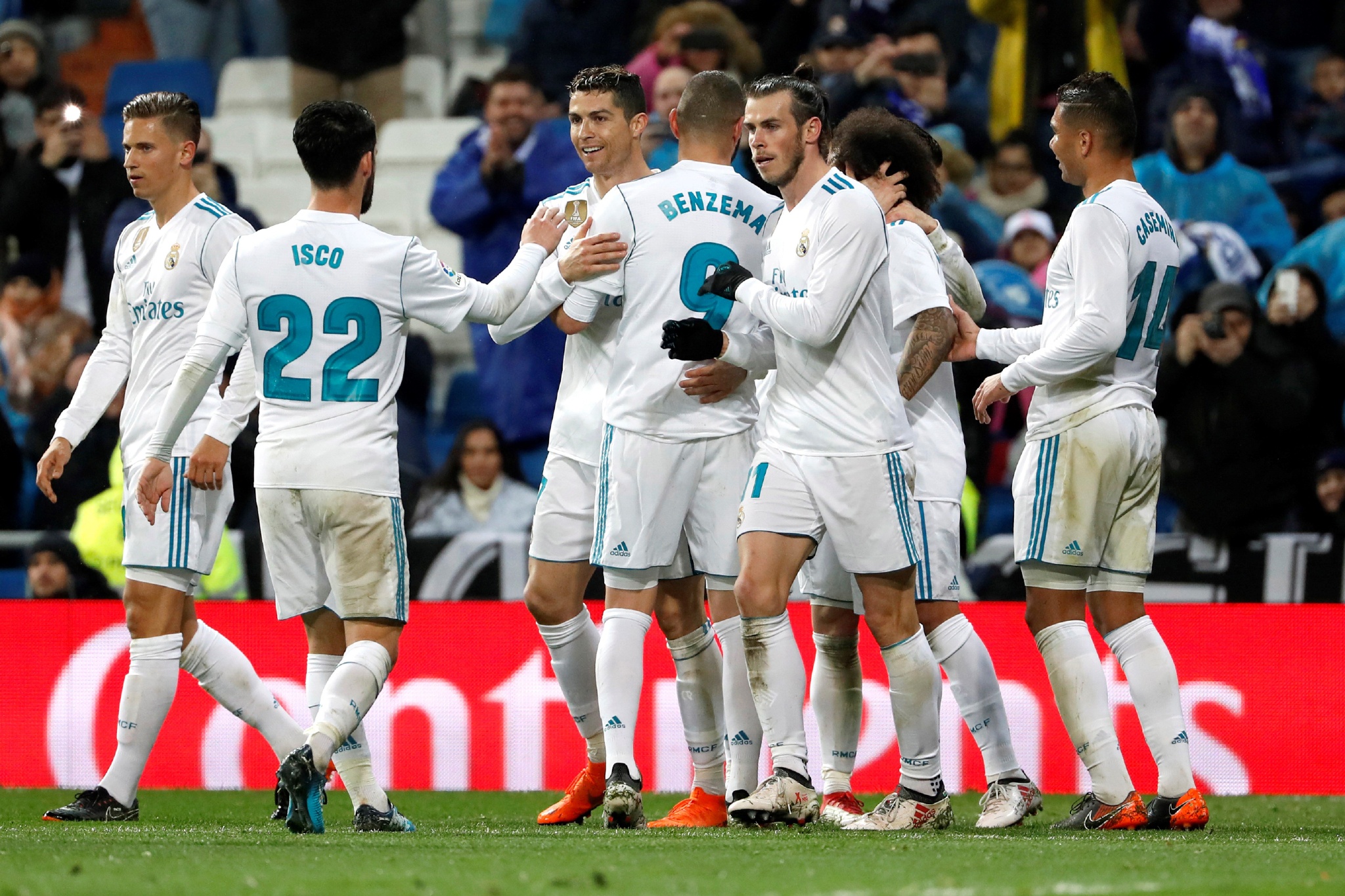 凭借卓越的 凭借卓越的