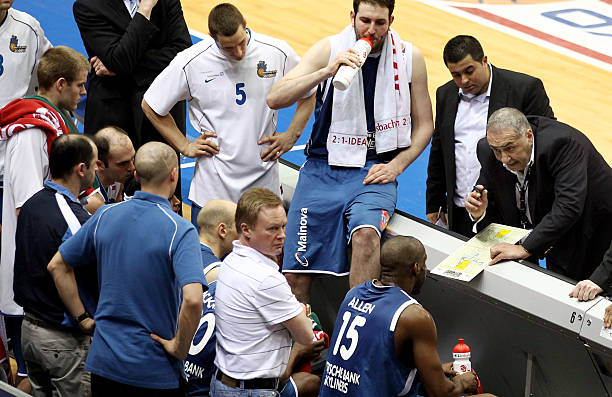 主要竞争对 主要竞争对